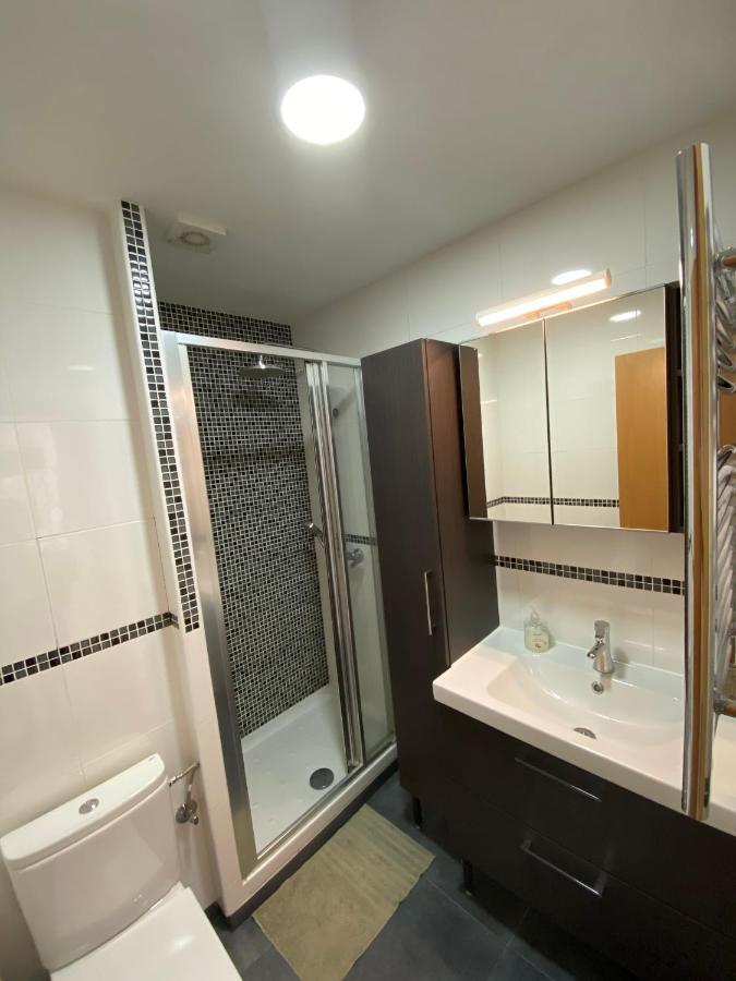 Entire New Apartment 20' From Barcelona Sabadell Ngoại thất bức ảnh