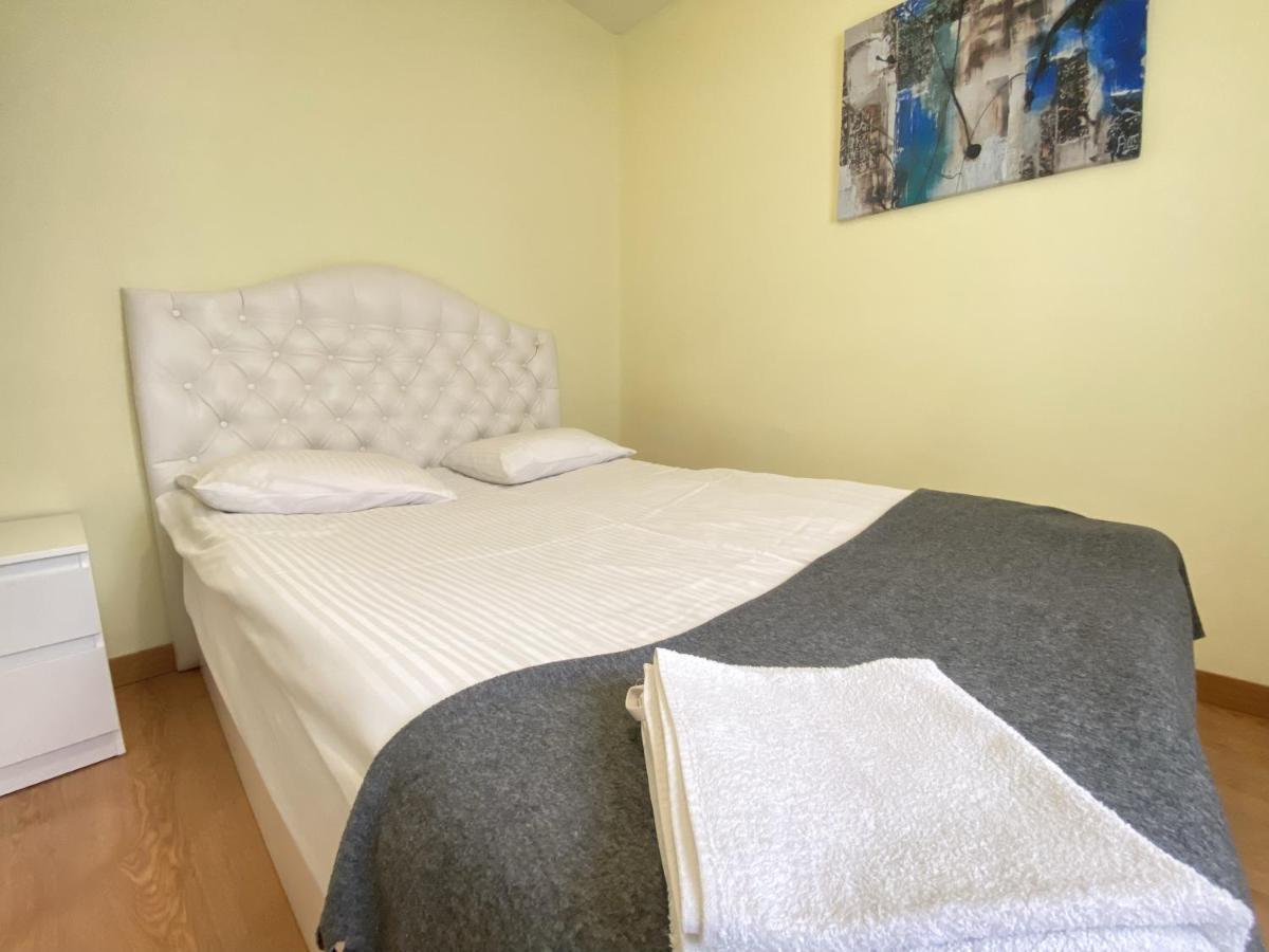 Entire New Apartment 20' From Barcelona Sabadell Ngoại thất bức ảnh