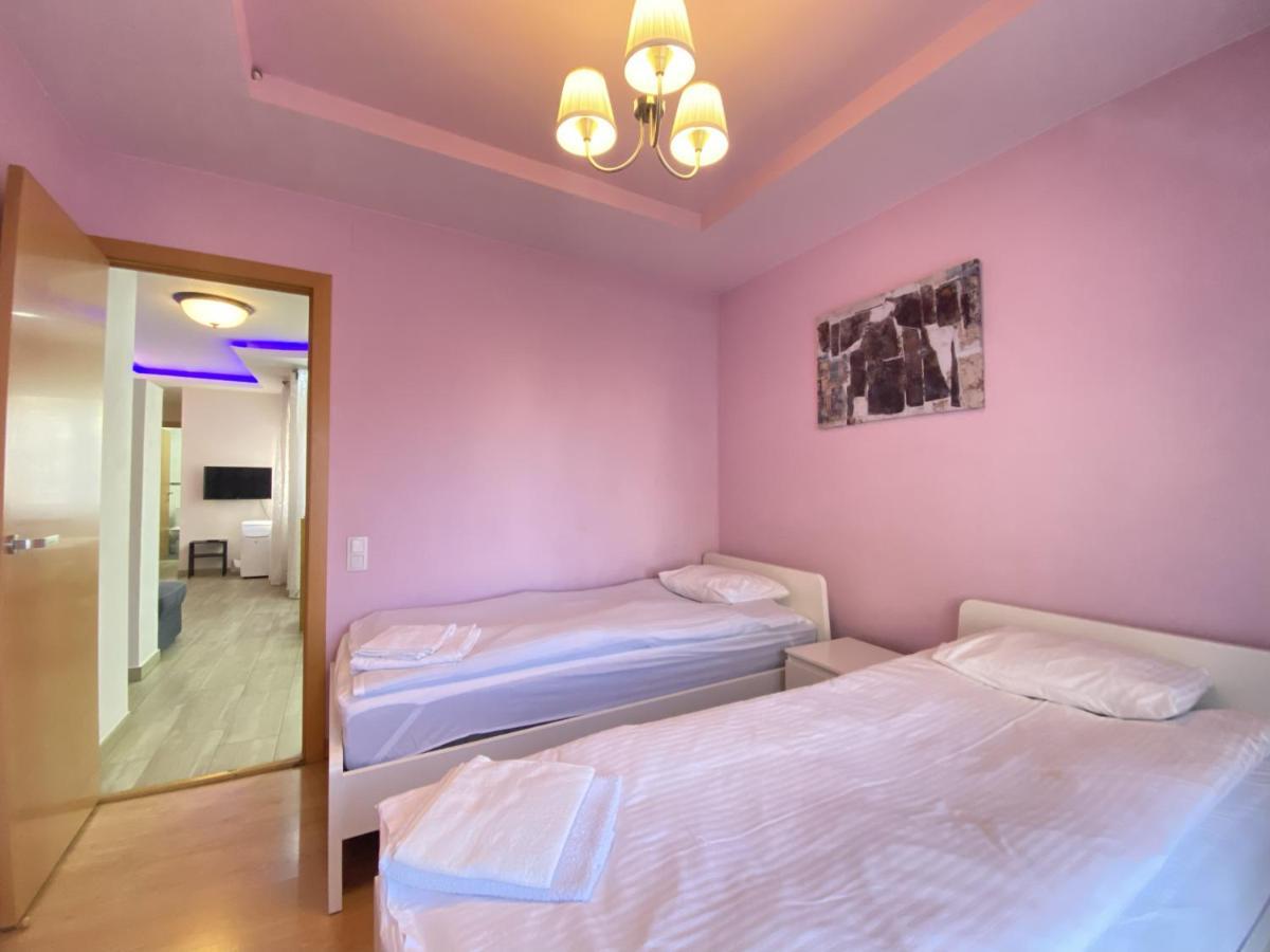 Entire New Apartment 20' From Barcelona Sabadell Ngoại thất bức ảnh